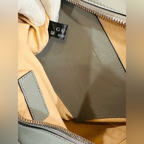 🔥 GUCCI MARMONT SHOULDER BAG FULL INCLUSION Size Medium - Picture 4 of 10